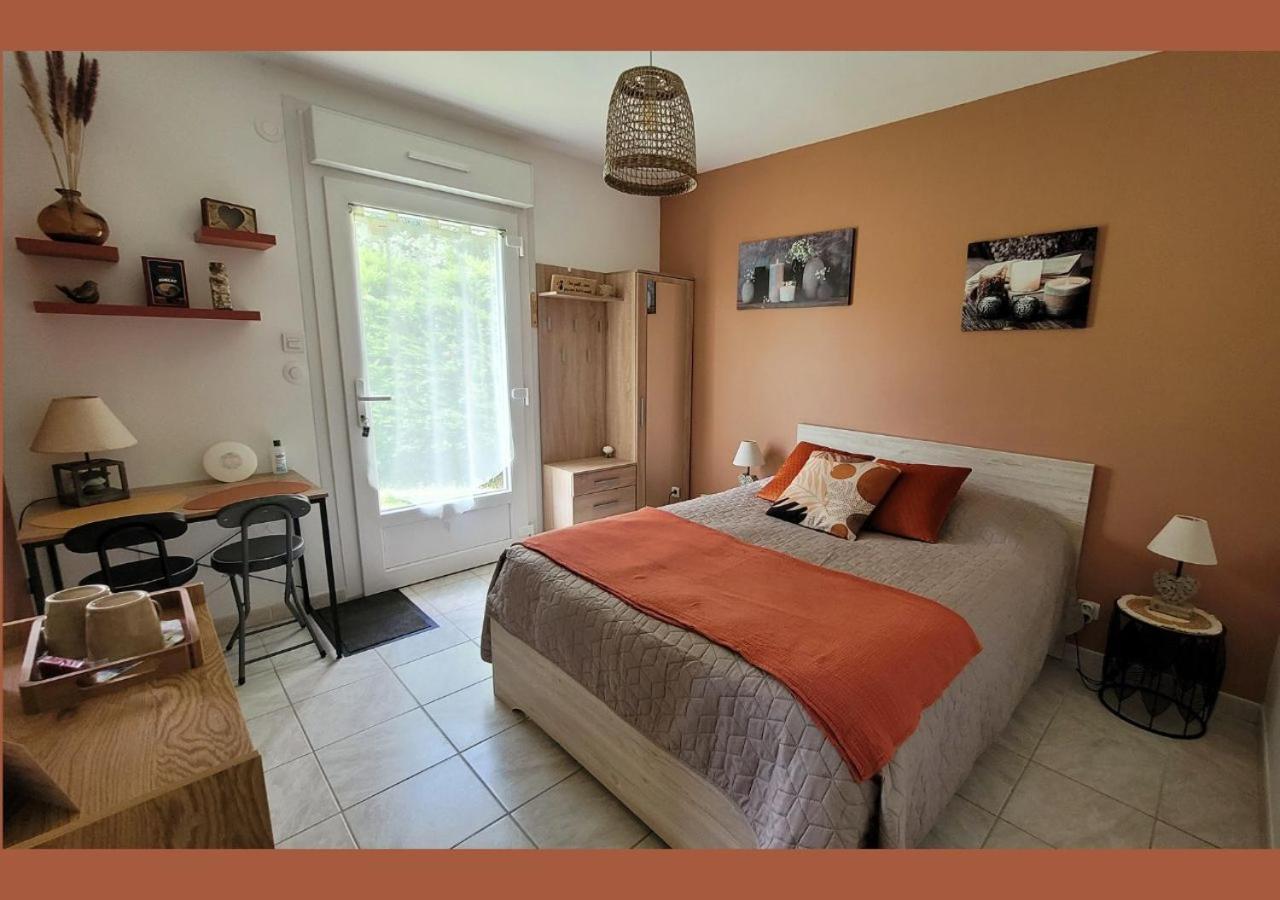 Vivre Benaise Chambre D'Hotes Chaunac Luaran gambar