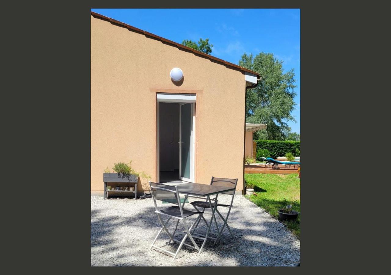 Vivre Benaise Chambre D'Hotes Chaunac Luaran gambar